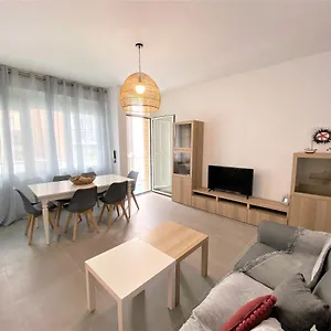 https://bonito-apartamento-en-el-centro-de-roses.topcostabravahotels.com