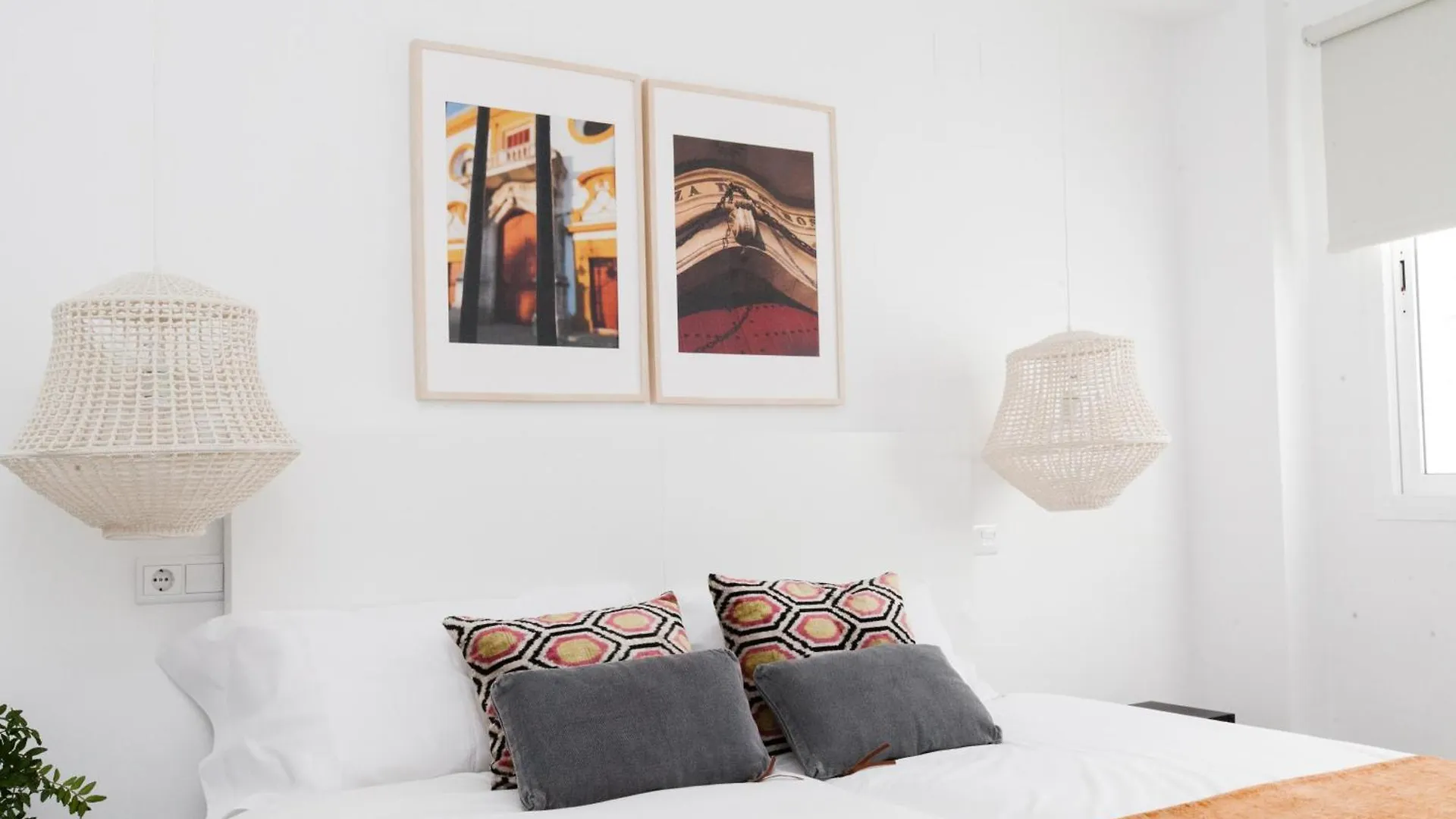 Gotoseville Molviedro Suites Hiszpania